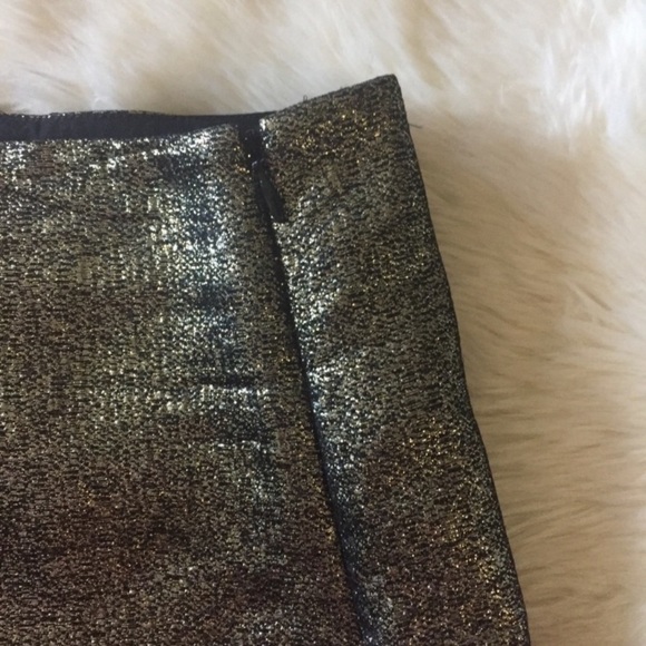 DVF Gold Metallic Simca High Rise Mini Sorts, 4 - Picture 6 of 8